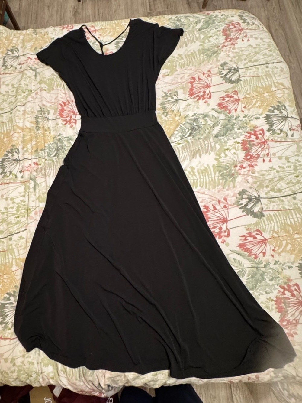 Veronica M Black Short-Sleeve Maxi Dress